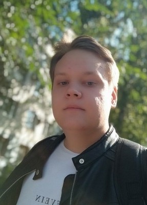 Андрей, 23, Россия, Майна