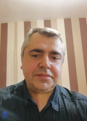 Ivan, 52, United Kingdom, London