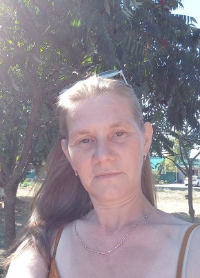 Лена, 45, Россия, Гиагинская