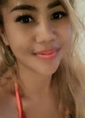 Praew, 34, Pilipinas, Maynila