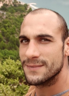 Dimitri De, 34, République Française, Alès