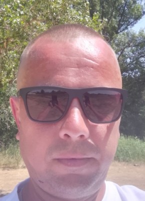 Andrey, 43, Russia, Pokrov