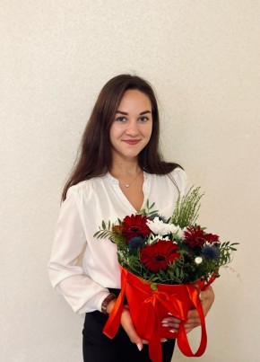 Инна из Усть-Коксы 25 лет