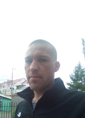 Анатолий, 33, Россия, Пограничный