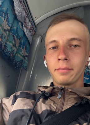 Никита из Находки 23 года