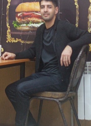 Eliş023 из Балахны 28 лет