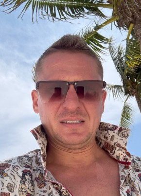Pavel из 广州 35 лет