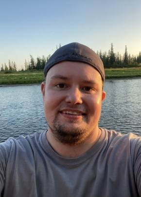 Эдуард из Салехарда 32 года