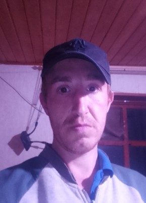 Максим Барменков из Тулы 34 года