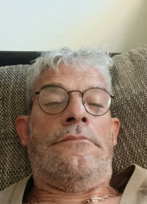 Juju из Montpellier 50 лет