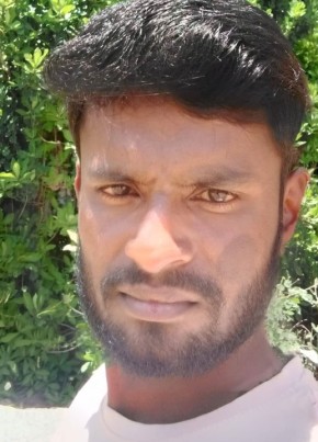 Giribabu, 21, India, Punganūru