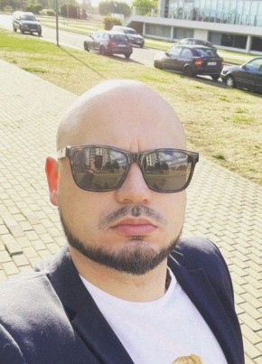 Владислав из Новосибирска 37 лет