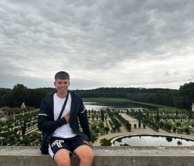 Alex, 19 лет, Bacău