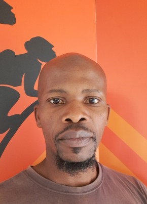 Douglas, 39, iRiphabhuliki yase Ningizimu Afrika, IGoli