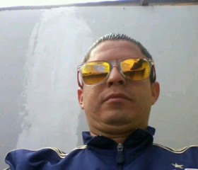 Alonso, 37, La Pintana