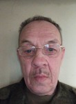 Viktor, 60, Saint Petersburg