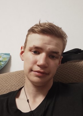 Иван из Омска 19 лет