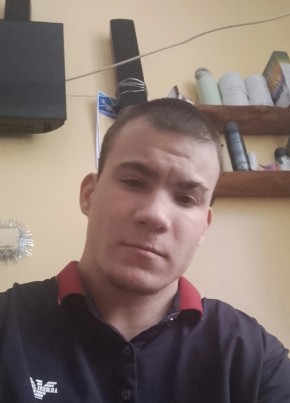 Данил Ушаков из Зеленогорск (Красноярского край) 21 год