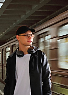 Alex, 21, Belarus, Hrodna