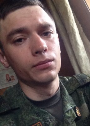 Александр, 24, Россия, Петродворец