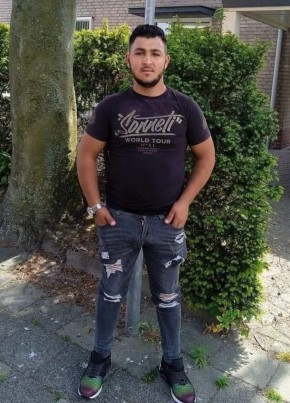 Ionut из Kaiserslautern 25 лет