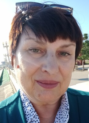 Галина из Приморско-Ахтарска 64 года