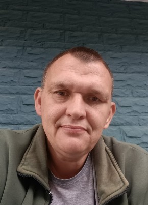 Михаил из Москвы 42 года