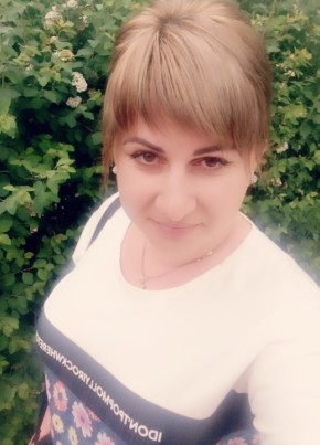 Елена, 37, Россия, Моздок