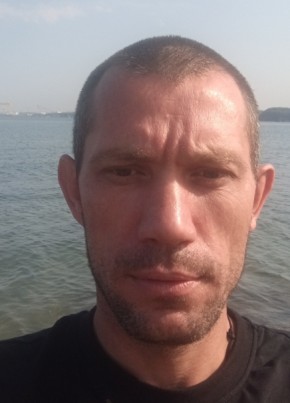 Алексей из Владивостока 41 год