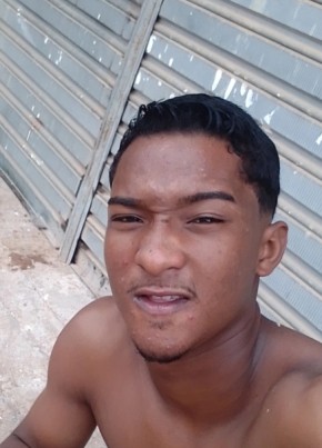 Vinicius из Limoeiro 18 лет