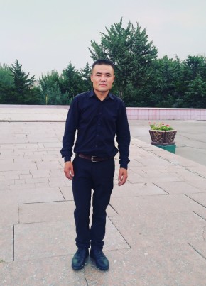 Исабек Дуйшоев, 32, Кыргыз Республикасы, Ош