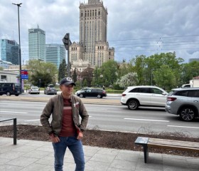 Ilkhom Esajonov, 39, Ekeroe