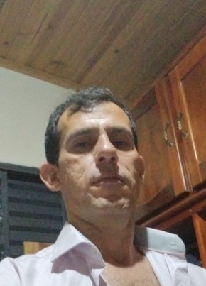 Ricardo, 43, República Federativa do Brasil, Três Lagoas