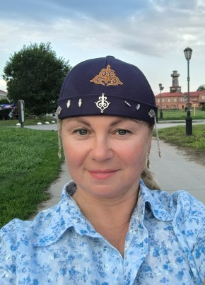 Инна из Гатчины 54 года