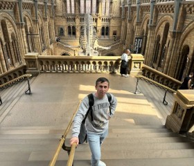 Davron, 28, Bognor Regis