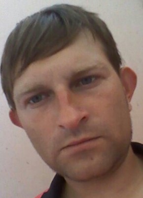 Aleksey, 31, Russia, Kalachinsk