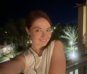 Oksana, 40, Saint Petersburg