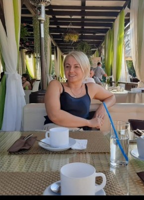 Елена, 39, Россия, Павловский Посад