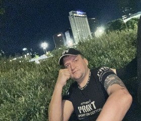 Denis, 35, Hillerod