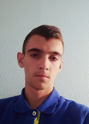 Sébastien, 21, République Française, Marseille