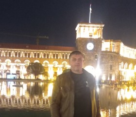Levan, 47, Yerevan