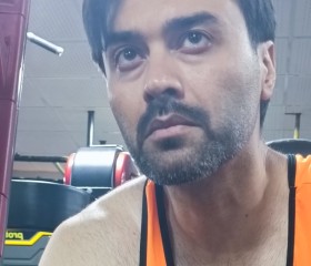 hosein, 41, Nazarabad