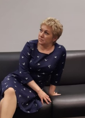 Lena, 48, Russia, Moscow