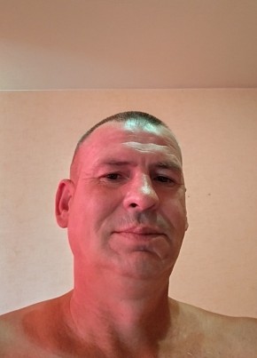 Денис из Томска 44 года