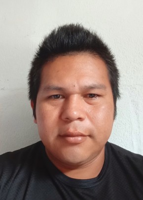 Dennis Alvarado, 28, República del Ecuador, Tena