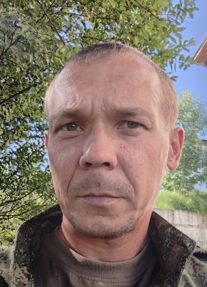 Максим из Анапы 37 лет