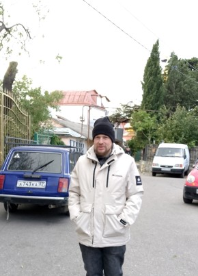 Artem, 34, Russia, Yalta