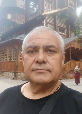 Михаил