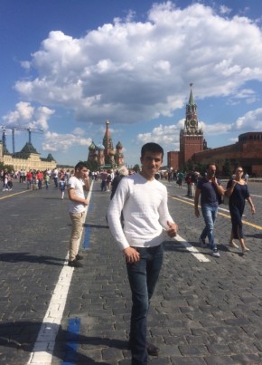 Илхом, 28, Россия, Москва