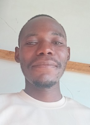 Emmanuel из Dar es Salaam 27 лет